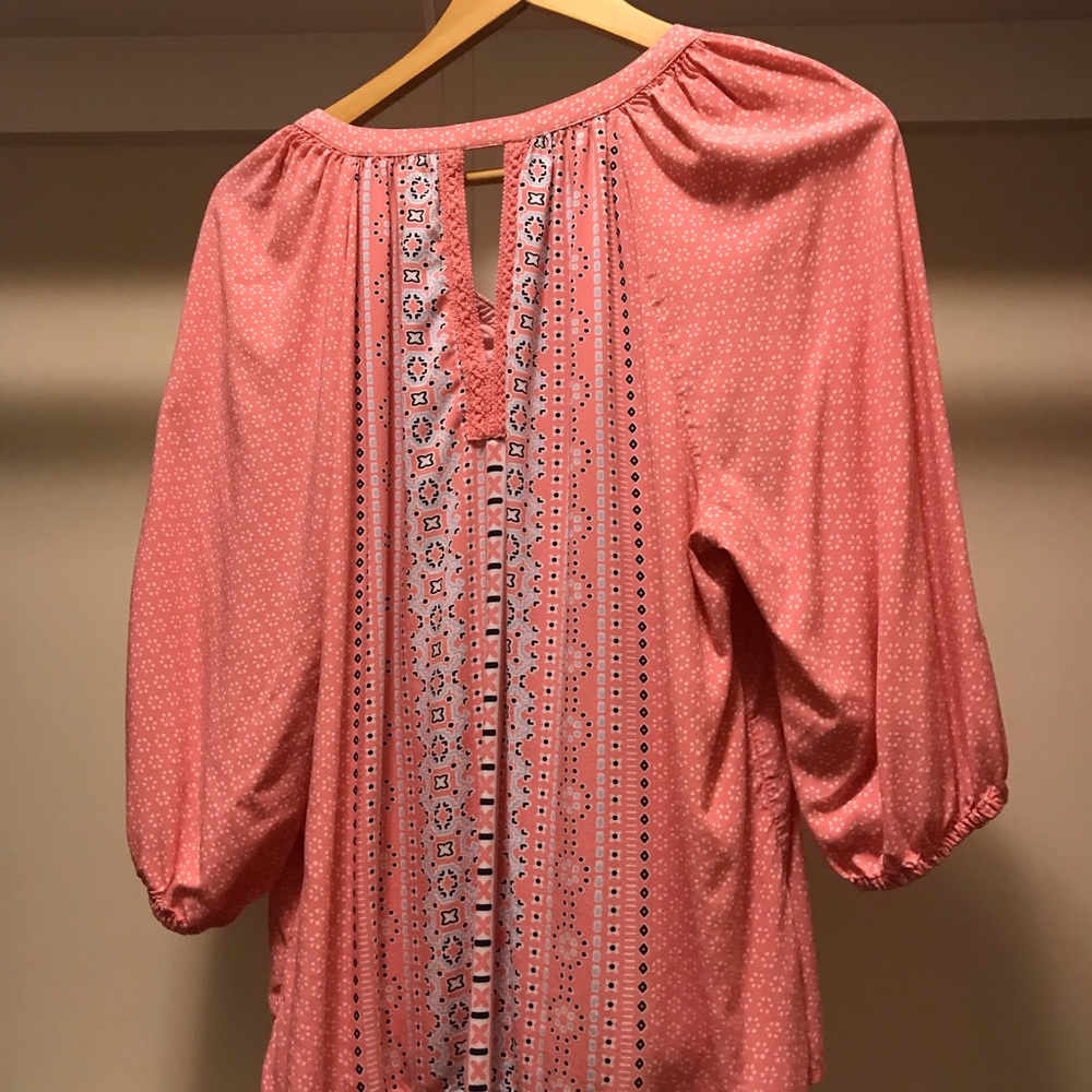 Crown & Ivy Women’s Top